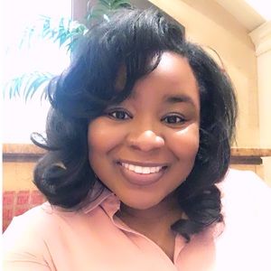 Meet your Posher, Jennifer